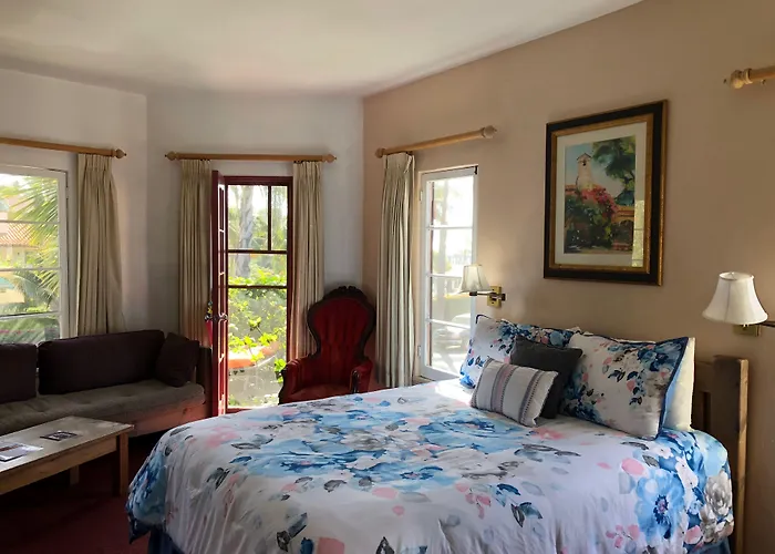Villa Rosa Inn